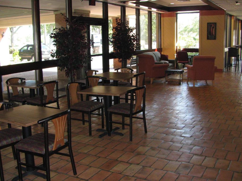 Ferry Pass Rest And Relax Inn المطعم الصورة