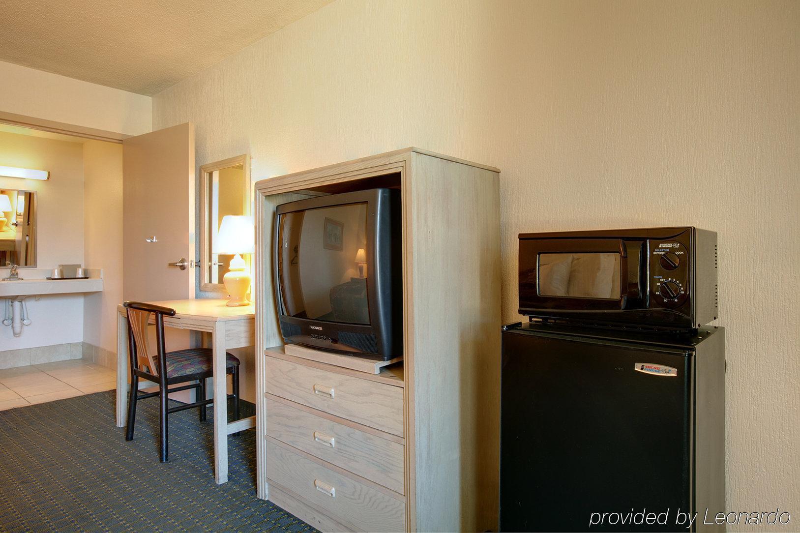 Ferry Pass Rest And Relax Inn الغرفة الصورة