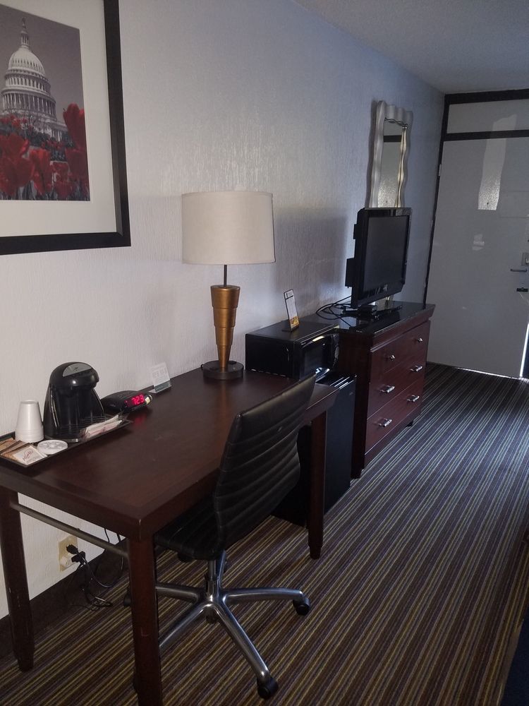 Ferry Pass Rest And Relax Inn المظهر الخارجي الصورة